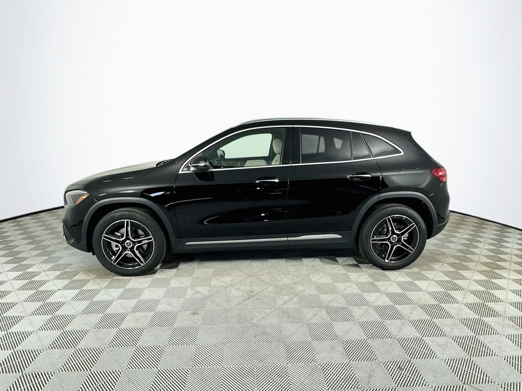 New 2026 Night Black Mercedes-Benz GLA 250 image 4
