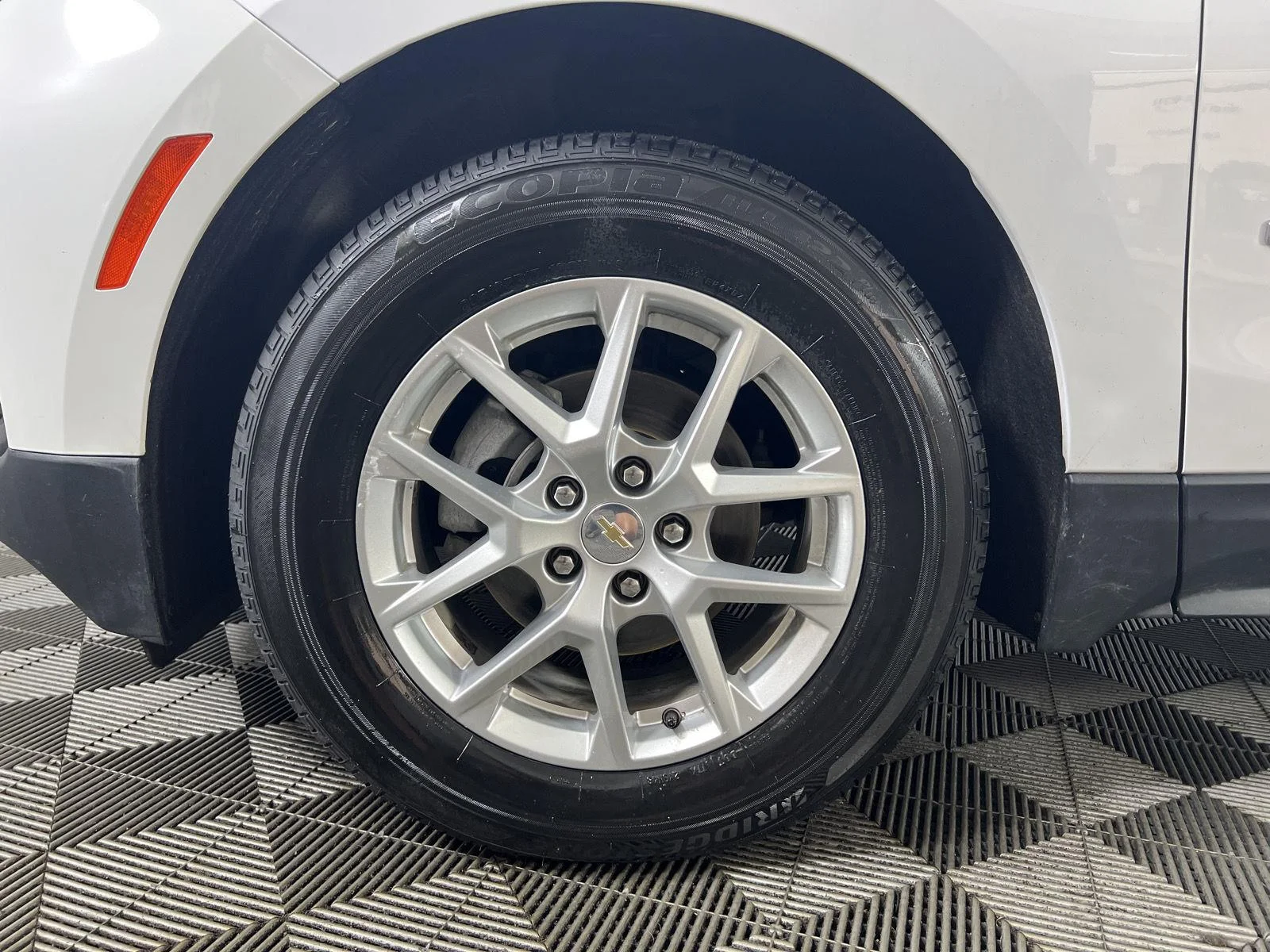 Used 2024 Summit White Chevrolet LS image 29