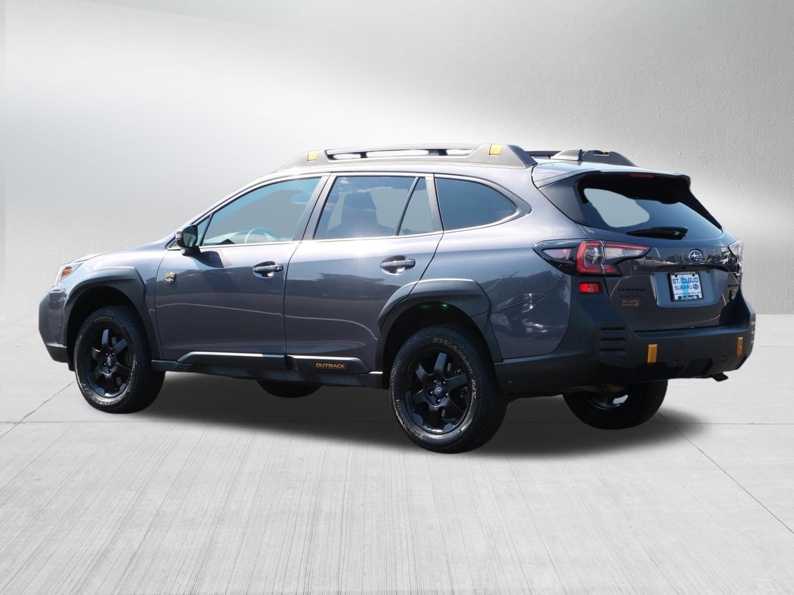Used 2024 Magnetite Gray Metallic Subaru Wilderness image 5