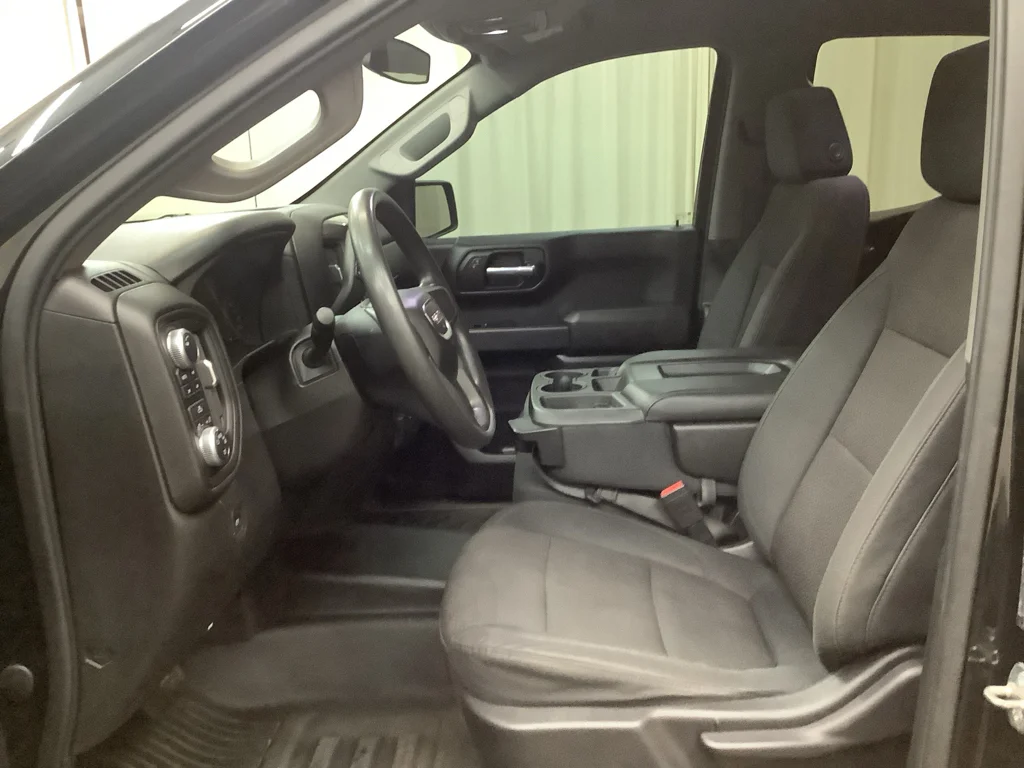 Used 2019 Onyx Black GMC Fleet/Base image 13