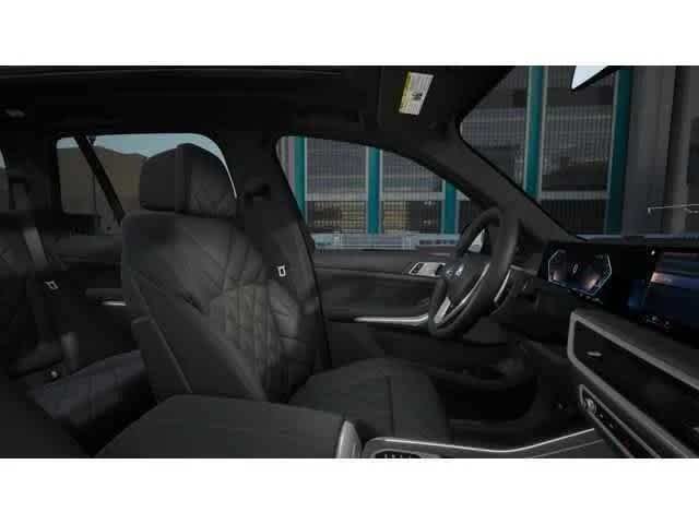Used 2026 Dravit Grey Metallic BMW sDrive40i image 9