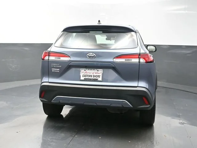 Used 2025 Blue Toyota L image 6