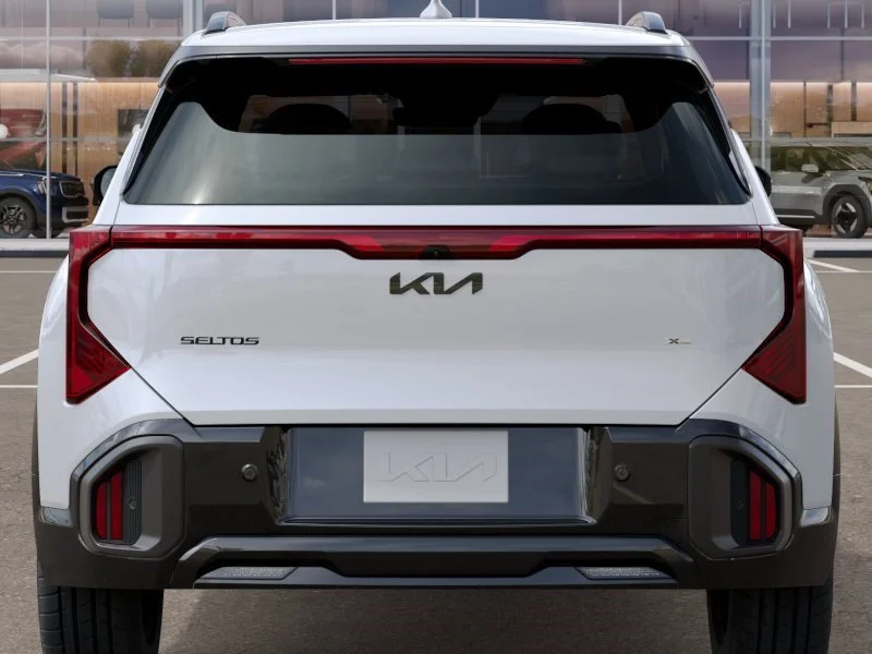 New 2027 White Pearl Kia X-Line S image 13