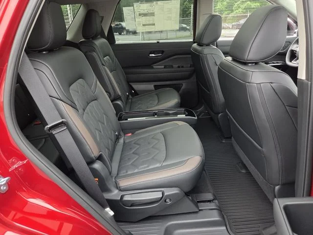 New 2026 Scarlet Ember Tintcoat Nissan Platinum image 13