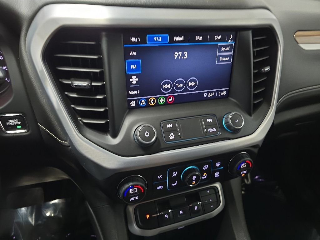 Used 2023 White GMC SLE image 23
