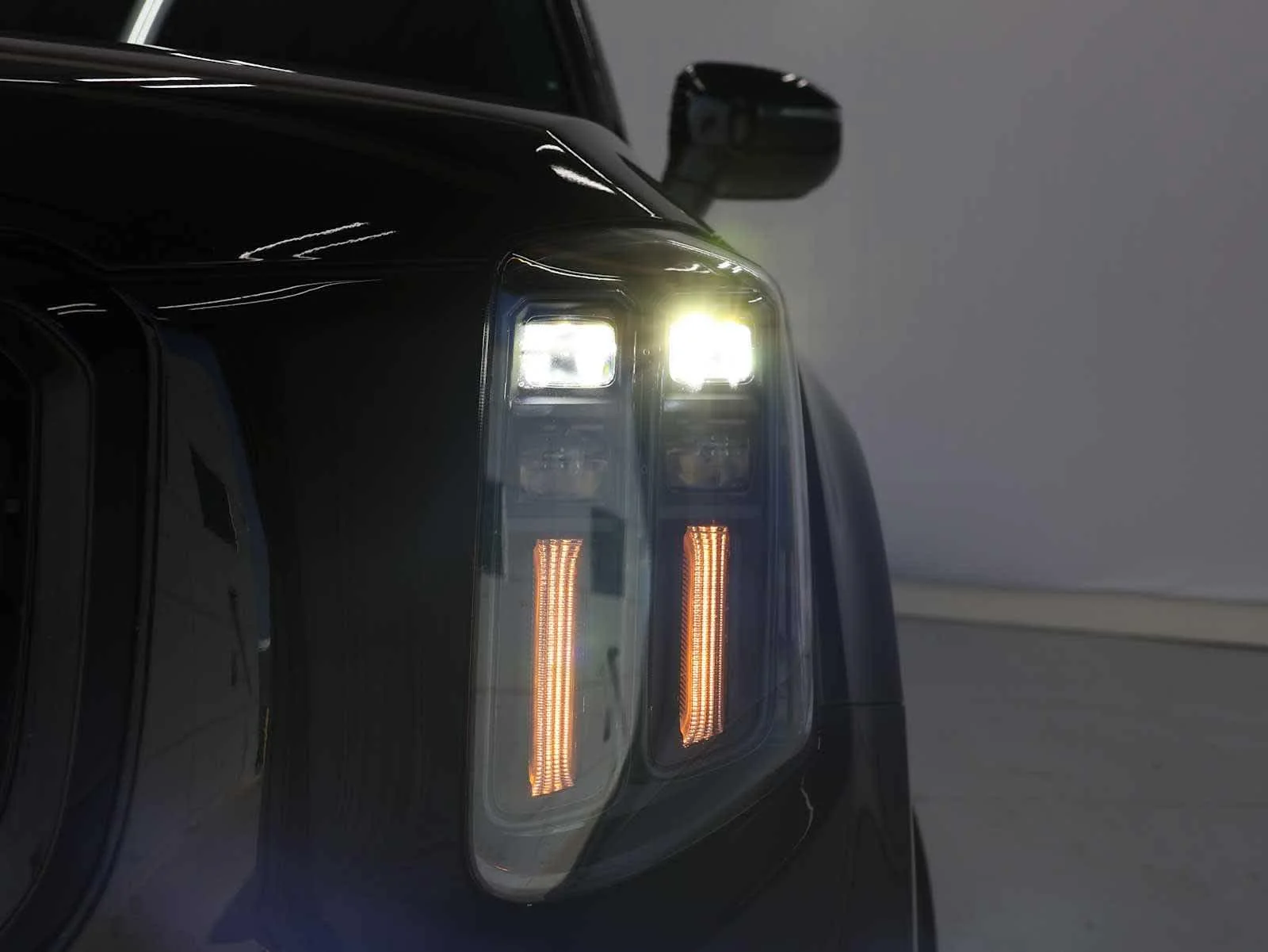 Used 2024 Ebony Black Kia EX X-Line image 5