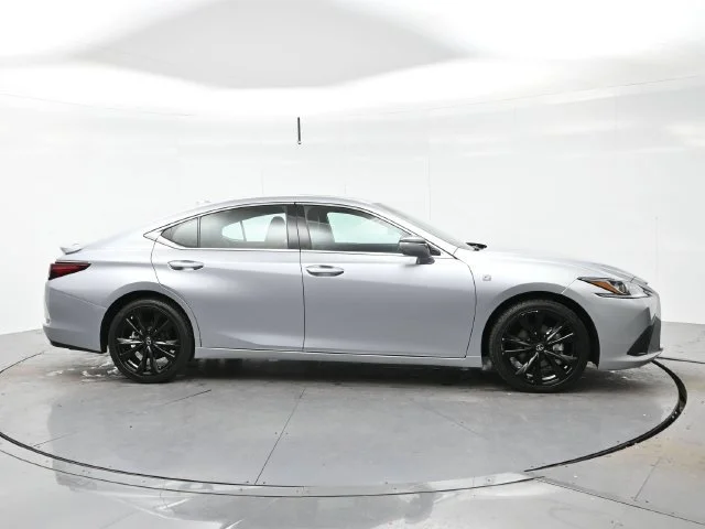 Used 2024 Iridium Lexus ES 350 F SPORT Handling image 8