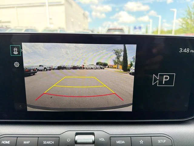 New 2026 Snow White Pearl Kia LXS image 13