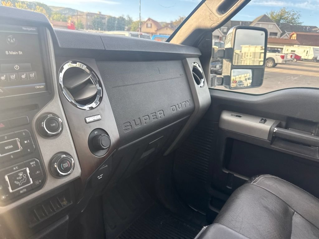 Used 2014 Oxford White Ford Lariat image 26