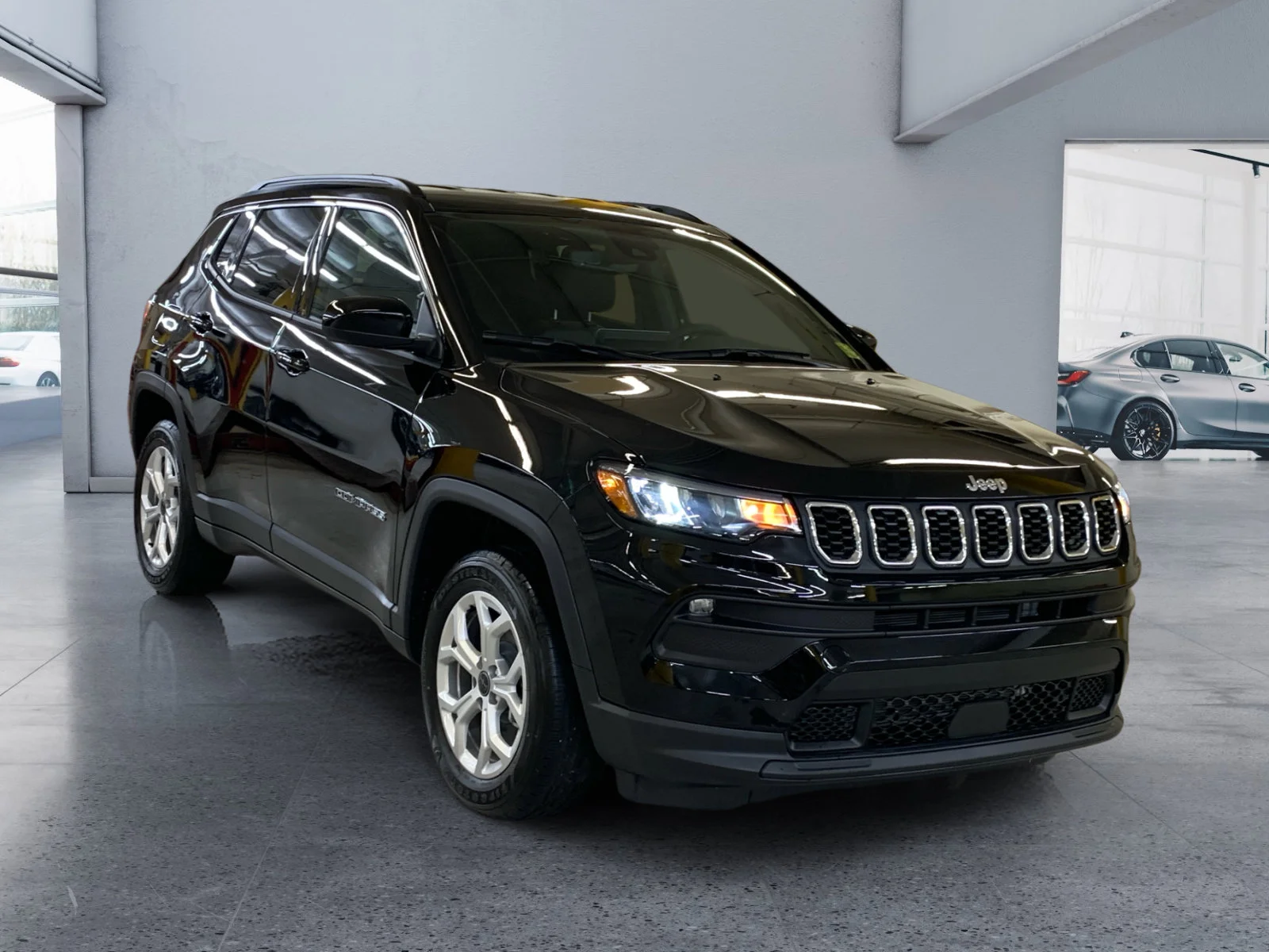 New 2026 Diamond Black Crystal Pearl Jeep North image 7