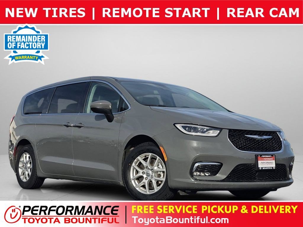 2023 Chrysler Pacifica Touring L