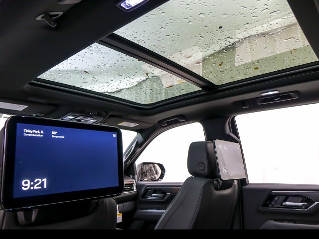 2027 GMC Yukon Denali - Photo 12