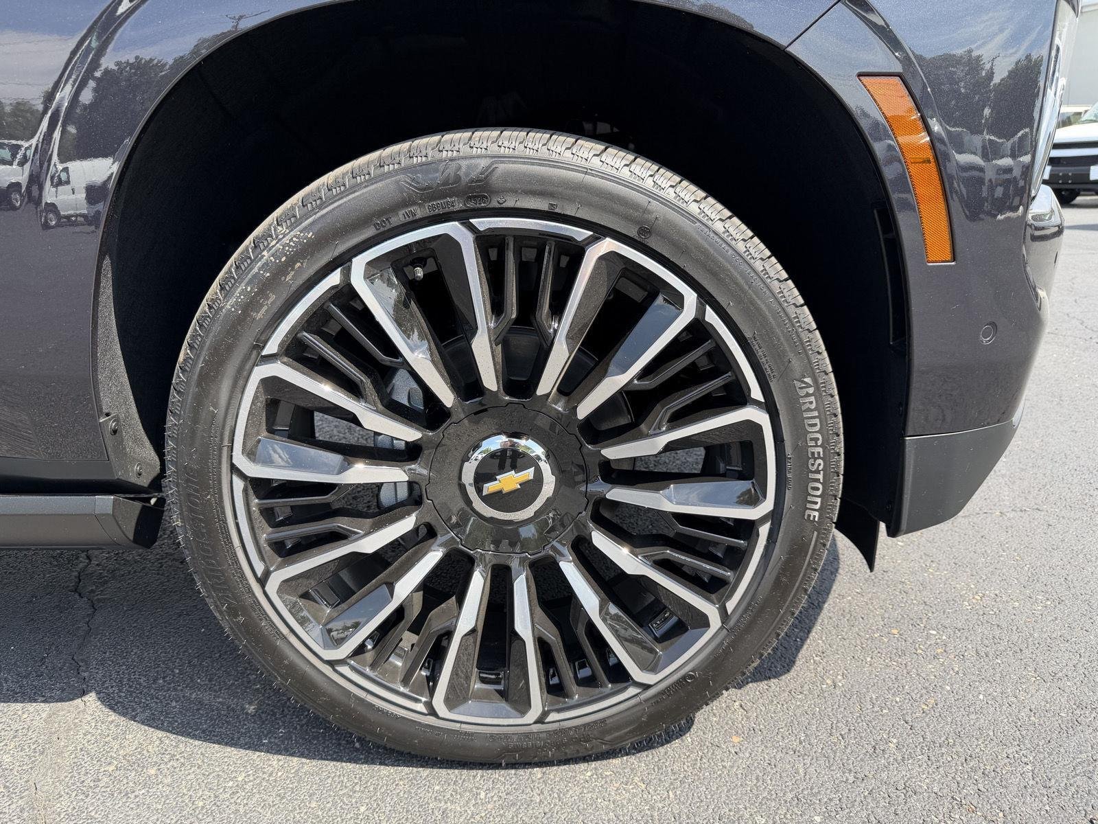 New 2026 Dark Ash Metallic Chevrolet High Country image 20