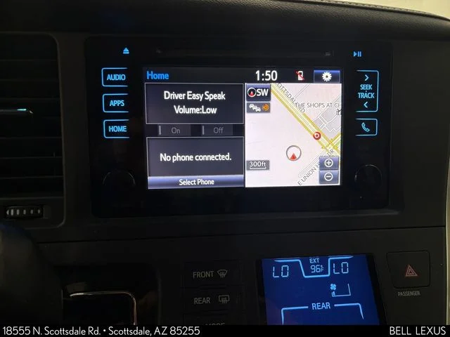 Used 2017  Toyota XLE image 17