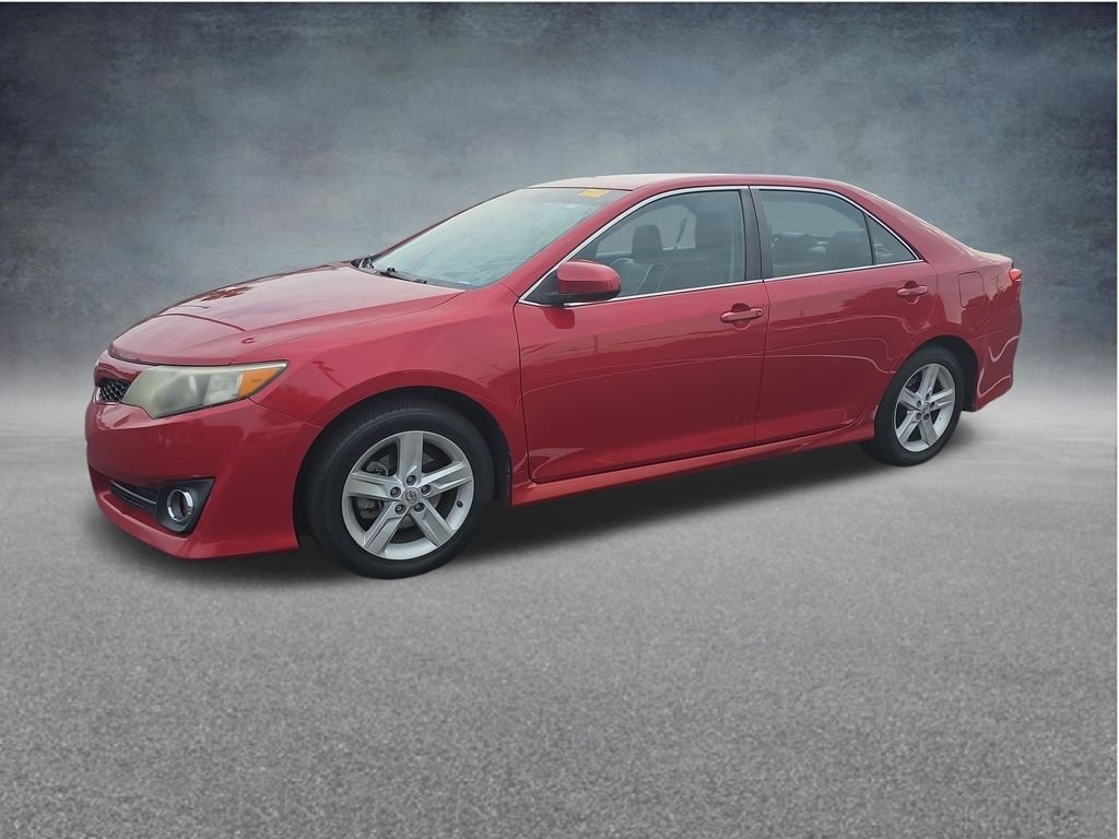Used 2014 Red Toyota SE image 13