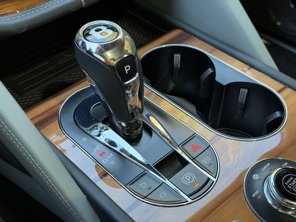 Used 2025 Gravity Gray Bentley Azure image 27