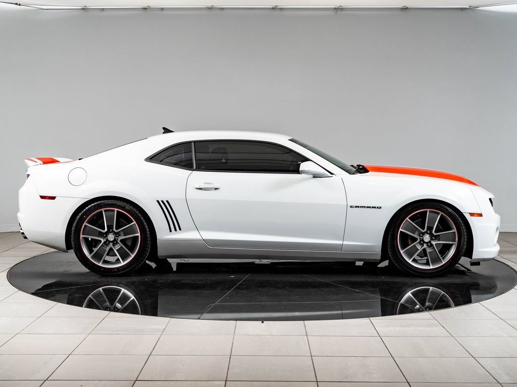 Used 2010 Summit White Chevrolet SS image 11