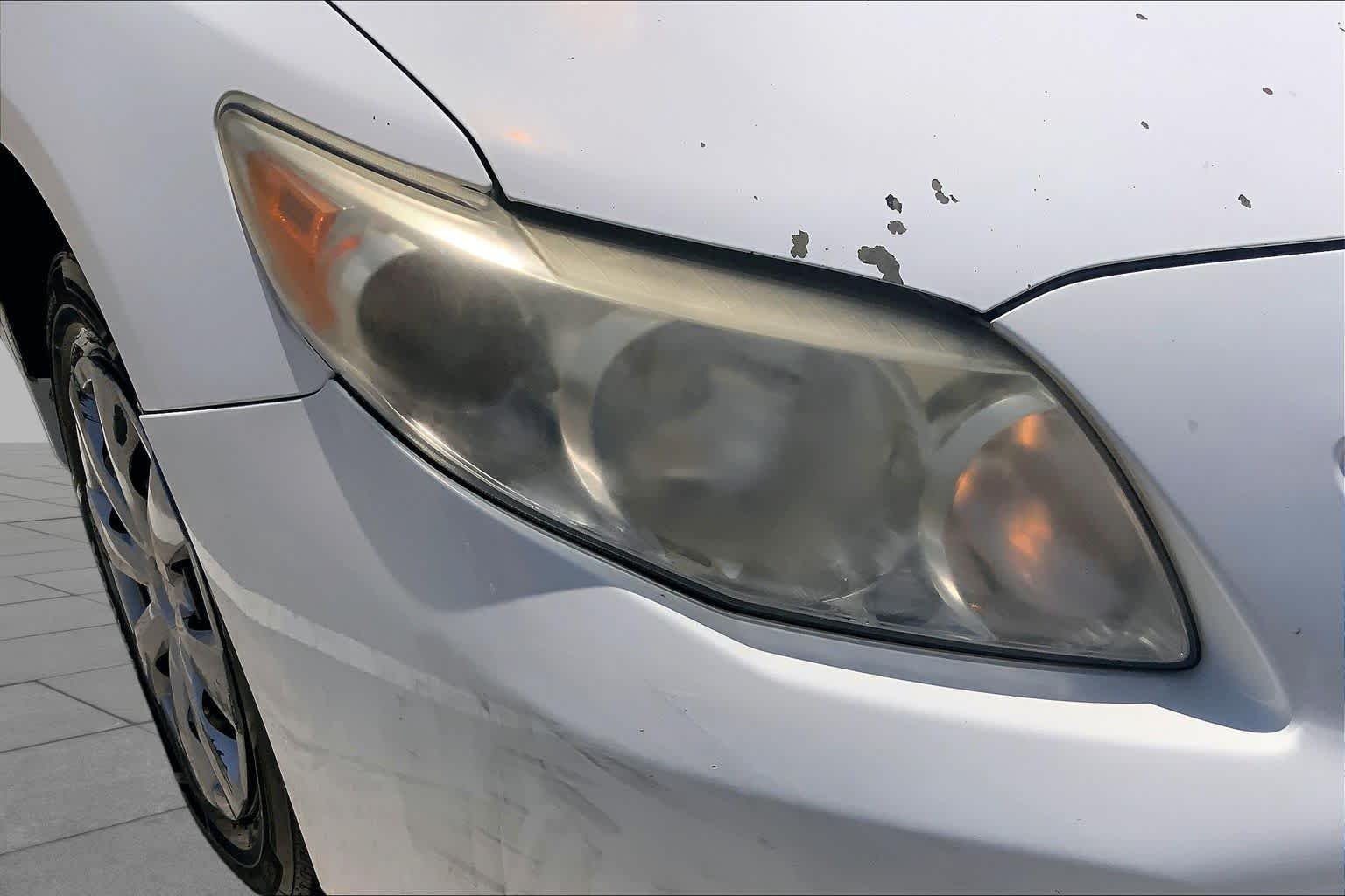 Used 2010 Super White Toyota LE image 25