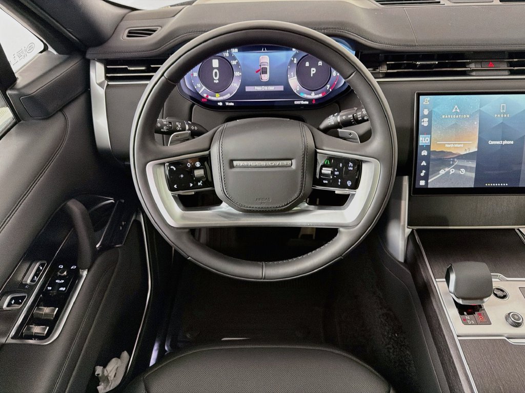 New 2027 Santorini Black Land Rover SE image 24