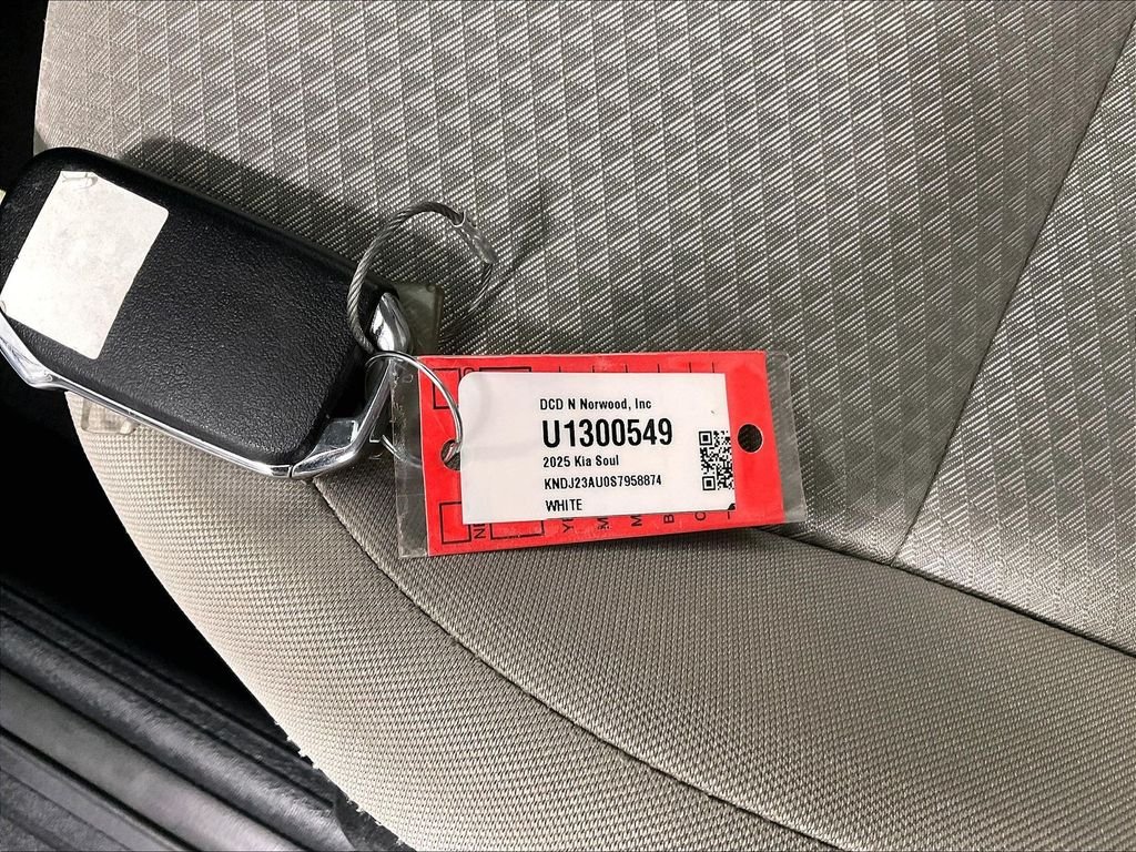 Used 2025 White Kia LX image 31