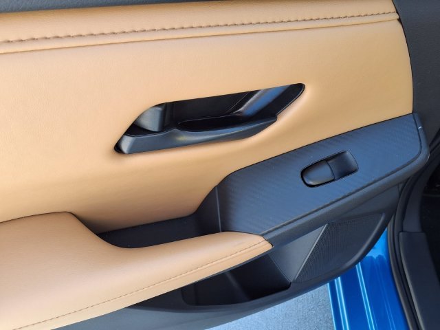 Used 2025 Blue Nissan SV image 19