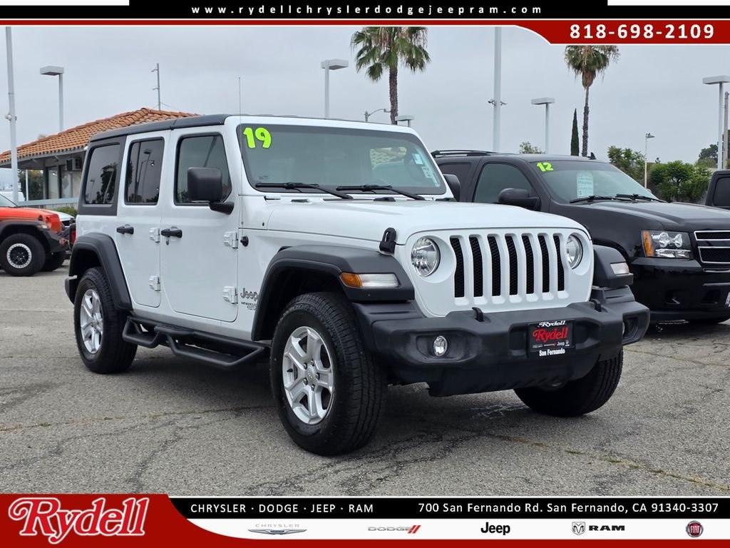 2019 Jeep Wrangler Sport S's photo