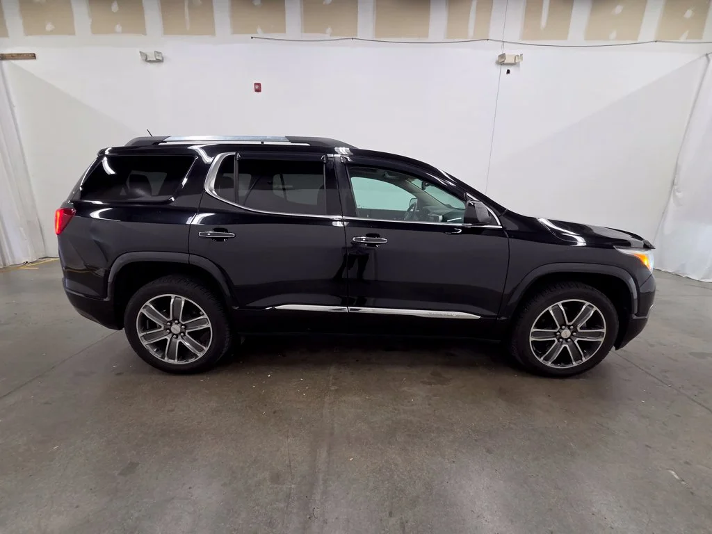 Used 2018 Black GMC Denali image 8