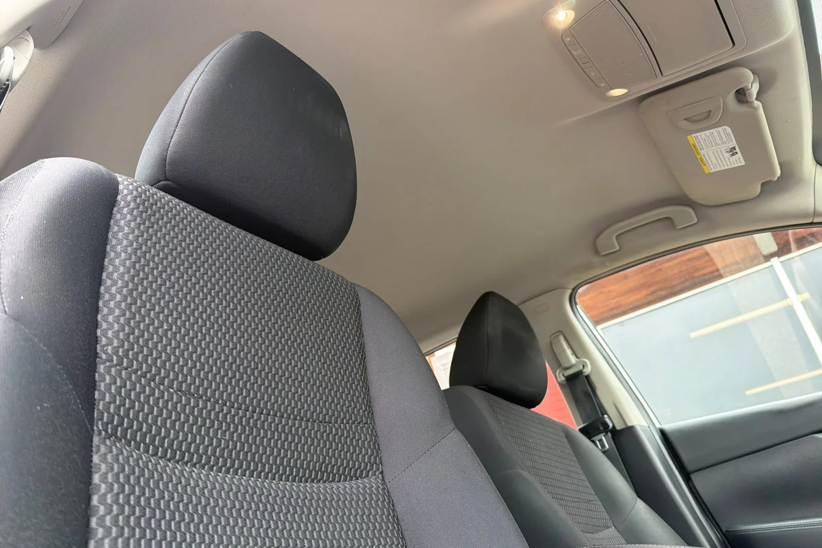 Used 2021 Glacier White Nissan S image 16