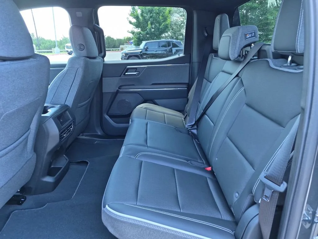 2026 GMC Sierra EV Elevation - Photo 33