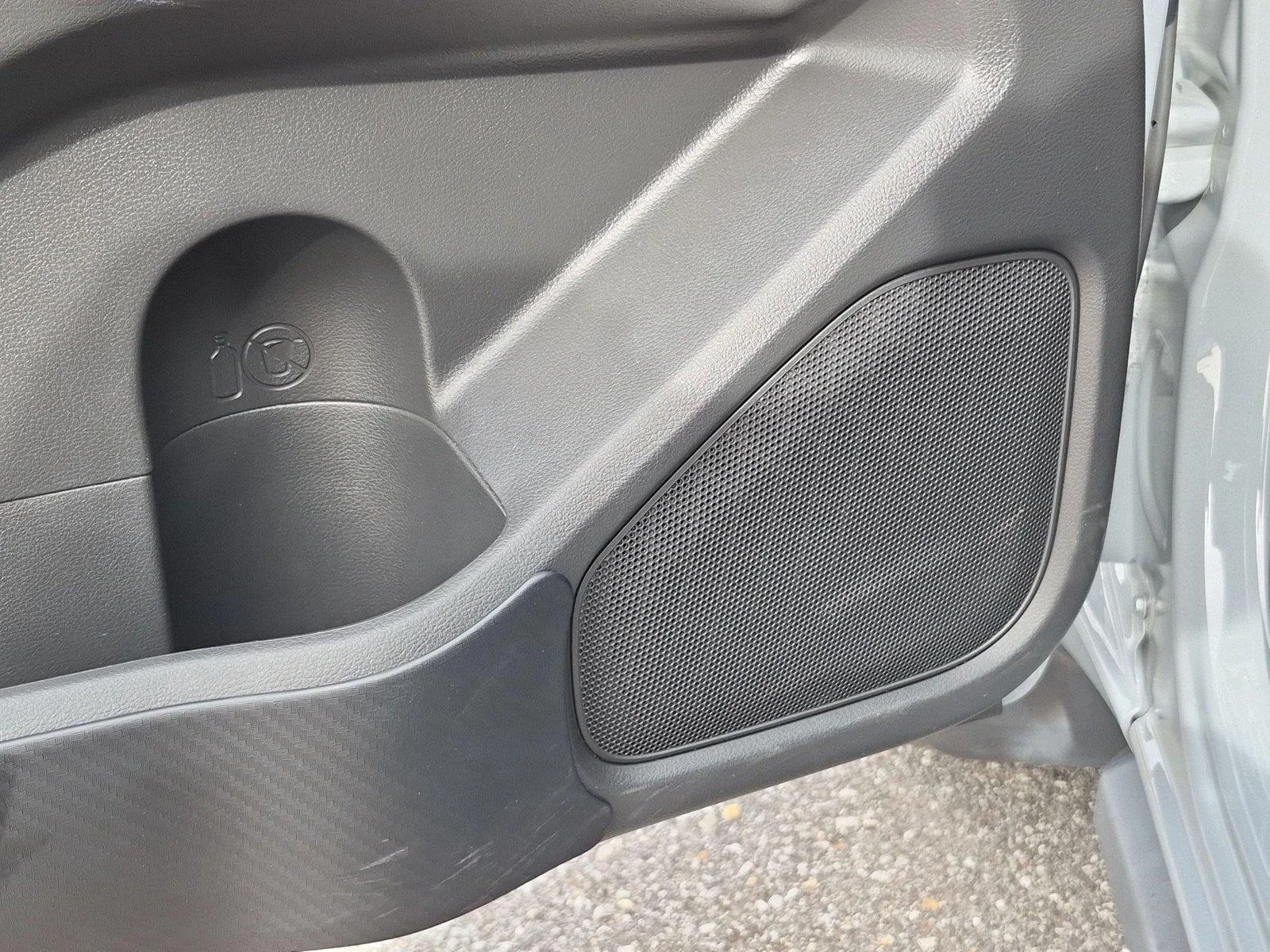 Used 2022 Boulder Grey Pearl Nissan PRO-4X image 16