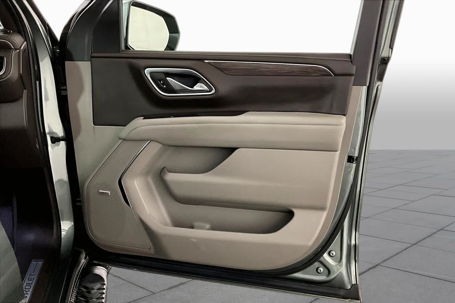 Used 2023 Silver Sage Metallic Chevrolet Z71 image 21