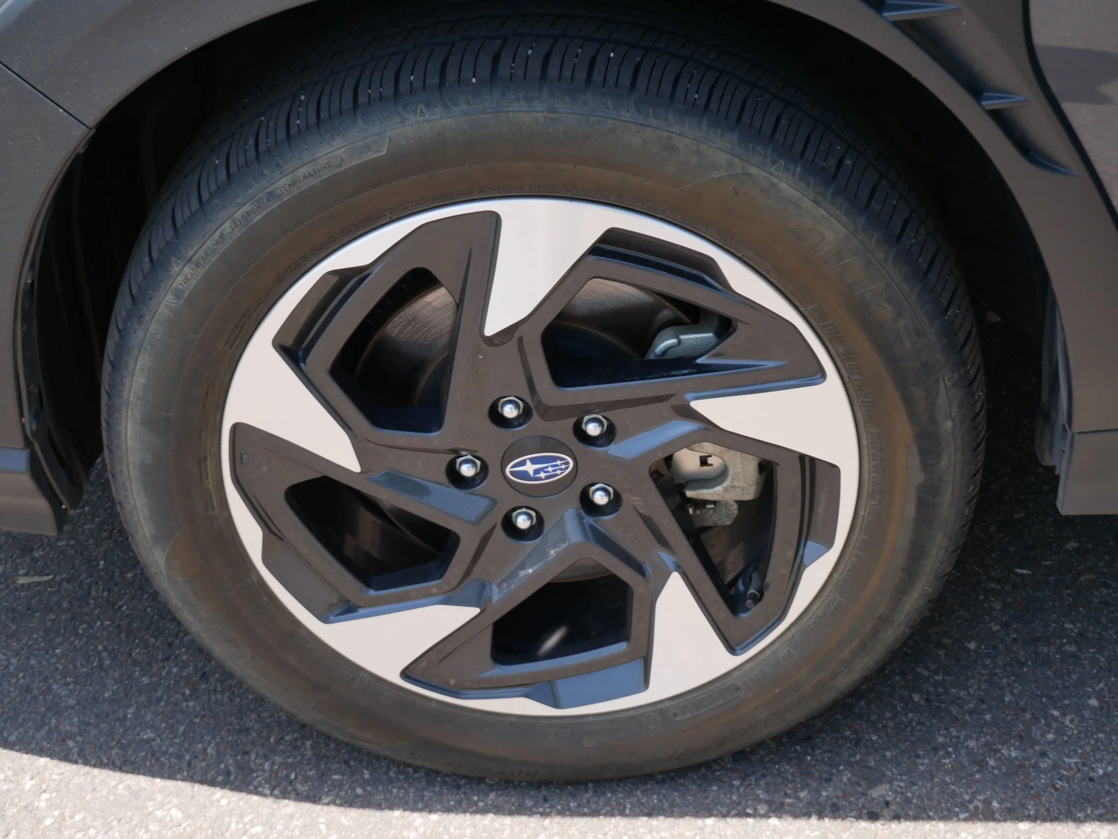 Used 2024 Magnetite Gray Metallic Subaru Limited image 15