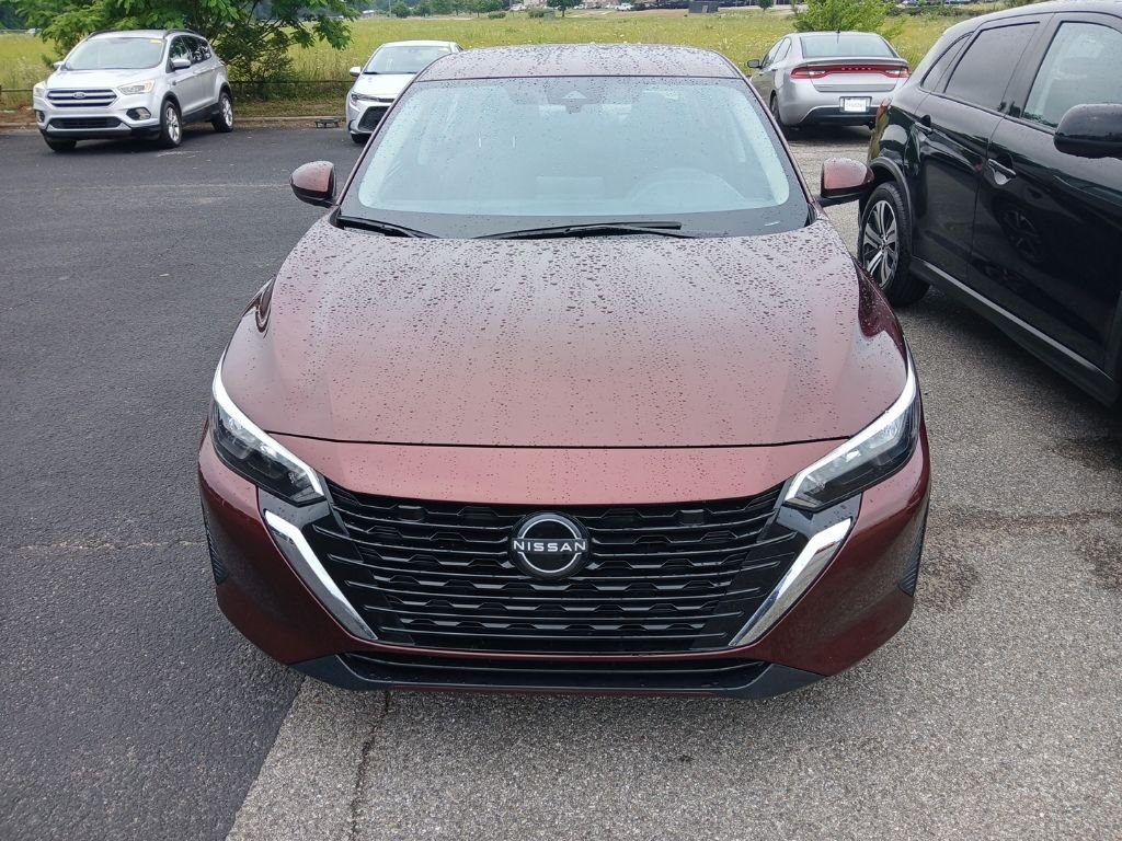 2025 Nissan Sentra's photo