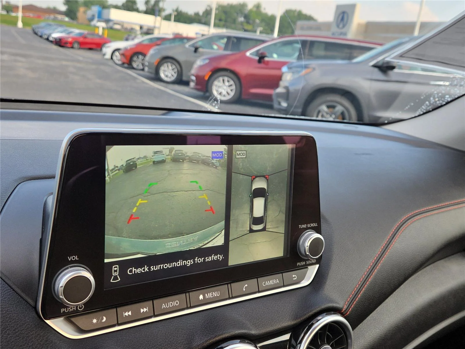Used 2024 Atlantic Gray Metallic/Super Black Nissan SR image 8