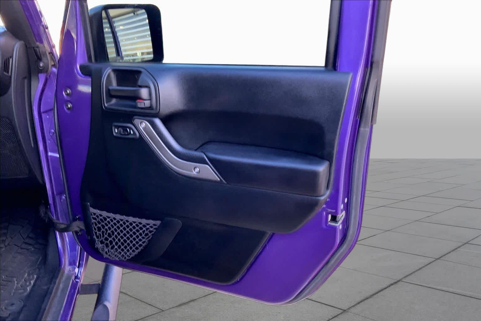Used 2018 Xtreme Purple Pearlcoat Jeep Sport S image 23