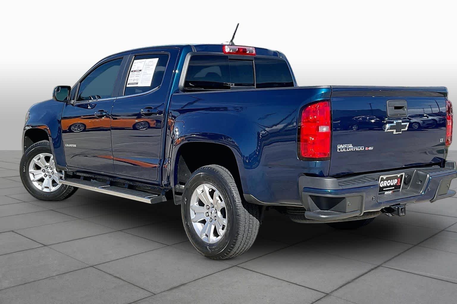 Used 2020 Pacific Blue Metallic Chevrolet 2WD LT image 12