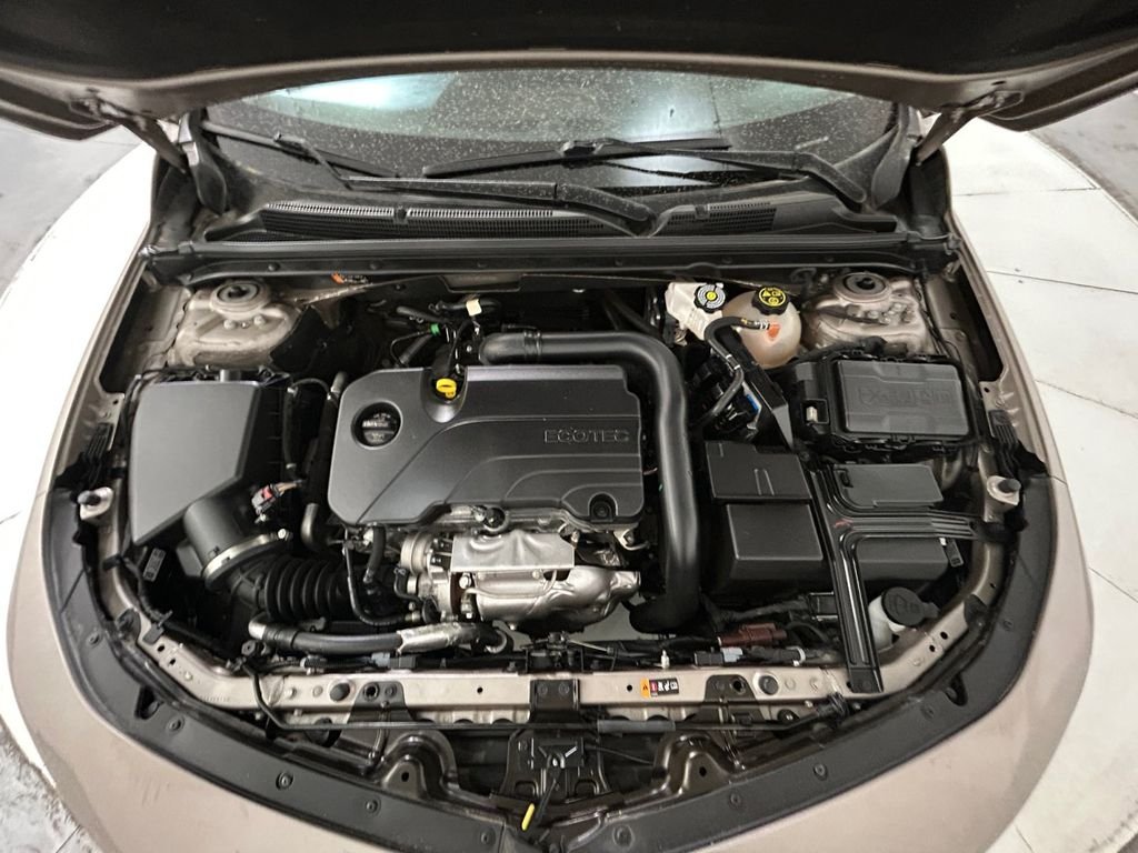 Used 2023 Gray Chevrolet LT image 21