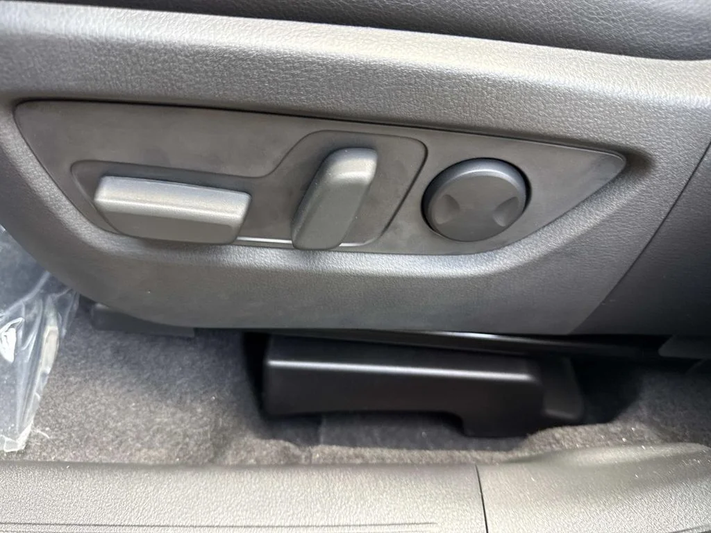 New 2026 Jet Black Mica Mazda 2.5 S Premium AWD image 31