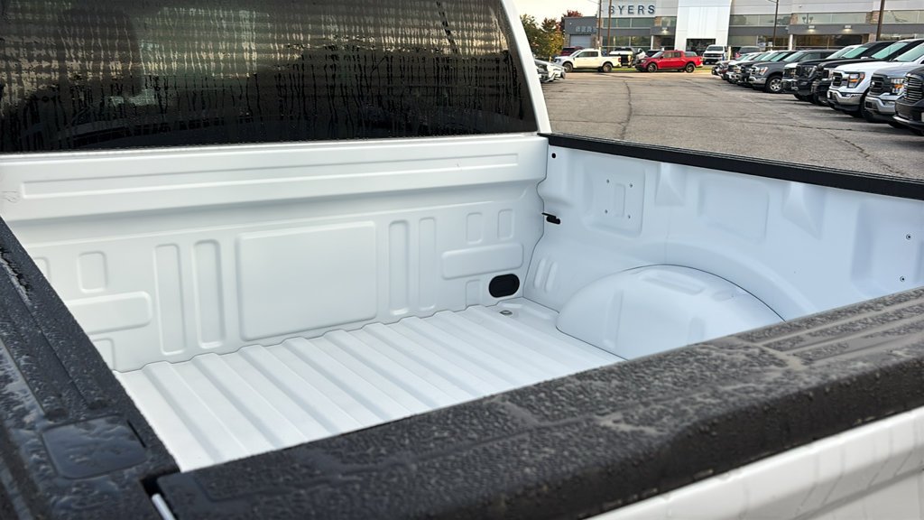 New 2026 Oxford White Ford STX image 28