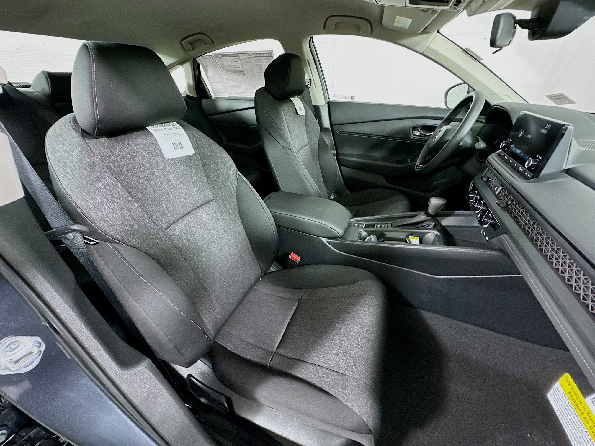 Used 2025 Meteorite Gray Metallic Honda LX image 21
