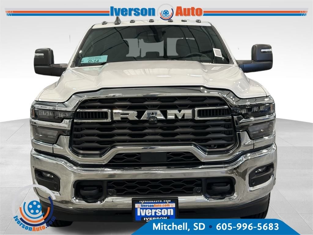 2026 Ram 3500 Tradesman photo 2