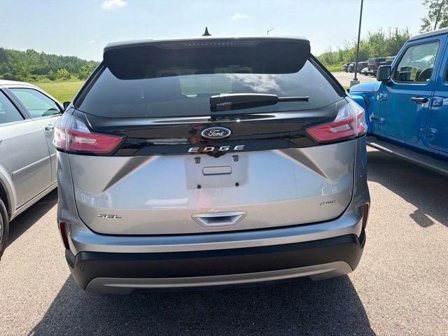 Used 2021 Silver Ford SEL image 9