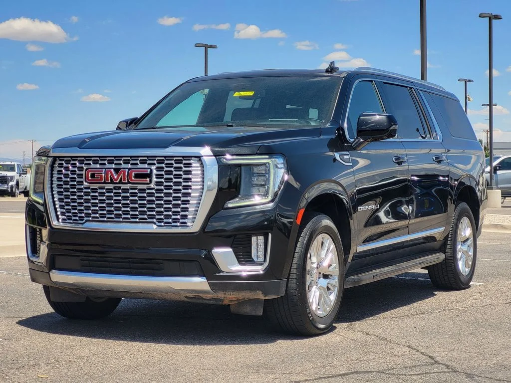 Used 2024 Onyx Black GMC Denali image 4
