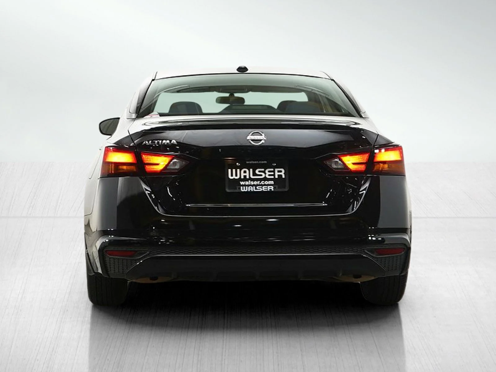Used 2019 Super Black Clearcoat Nissan 2.5 S image 4