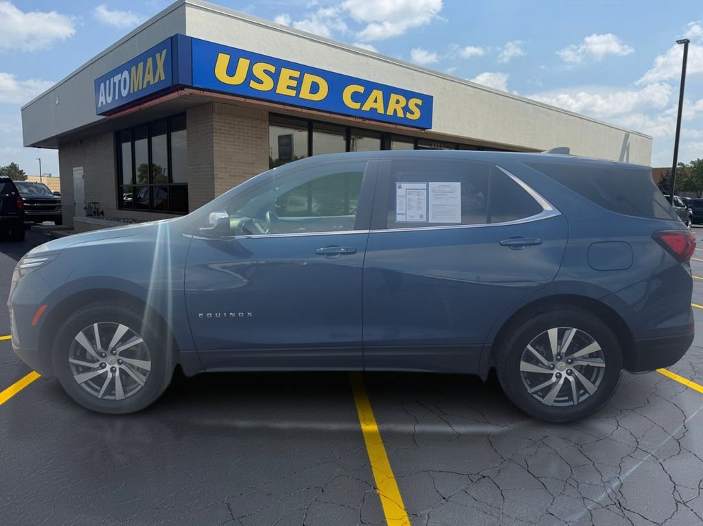 Used 2024 Lakeshore Blue Metallic Chevrolet LT image 8