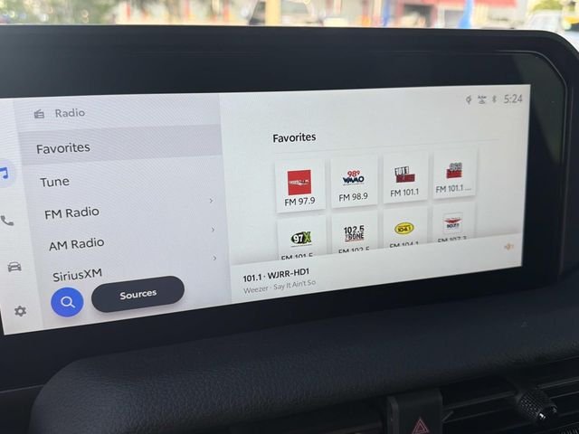 Used 2025  Toyota Base image 23