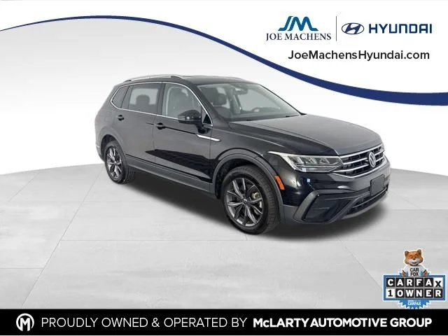 Used 2022 Black Volkswagen 2.0T SE image 2