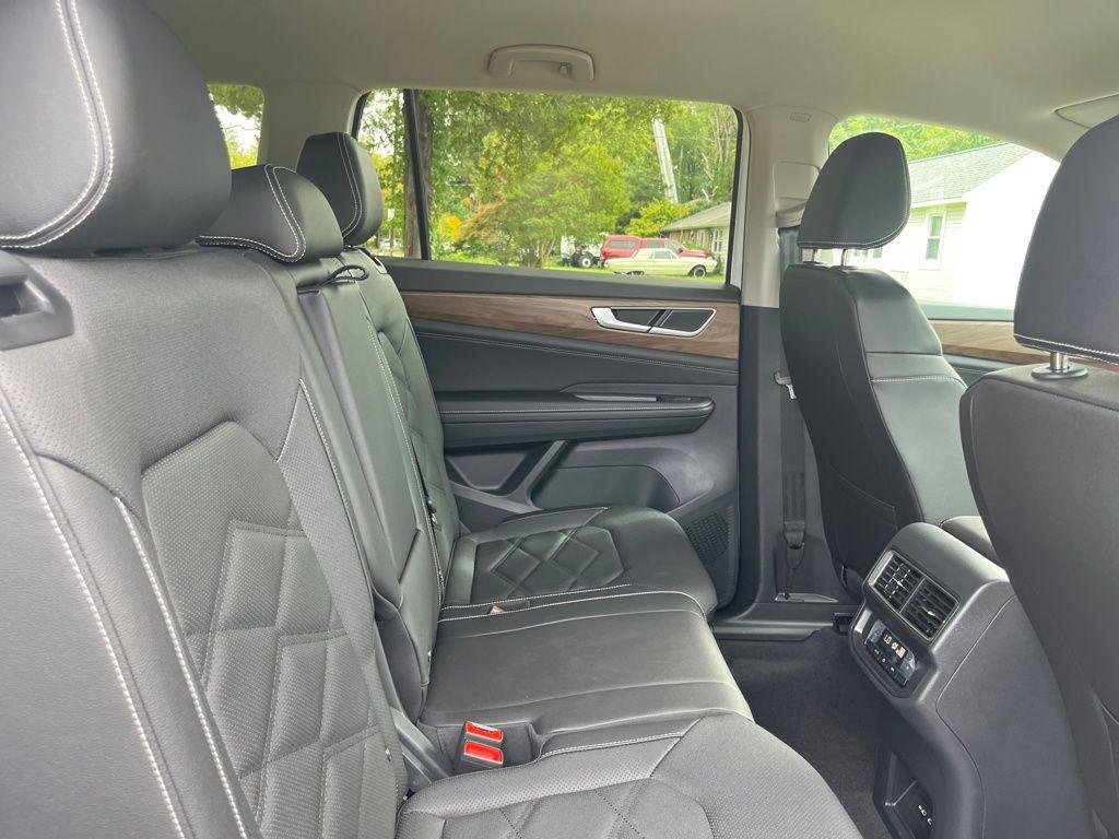 2026 Volkswagen Atlas SE - Photo 31