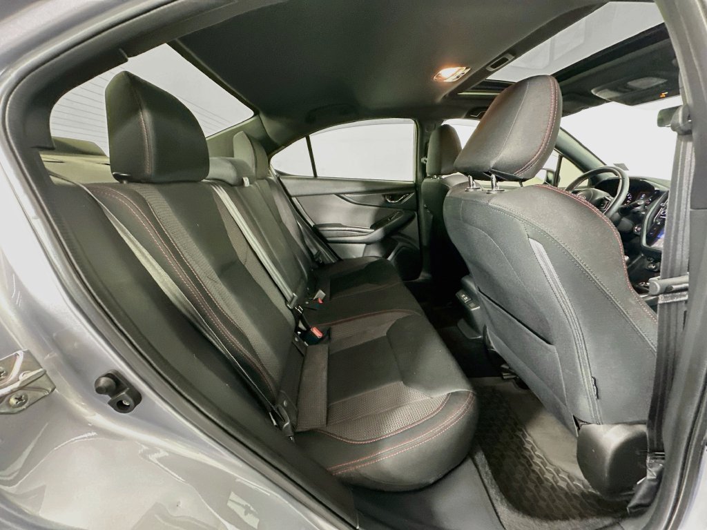 Used 2022 Ice Silver Metallic Subaru Premium image 27