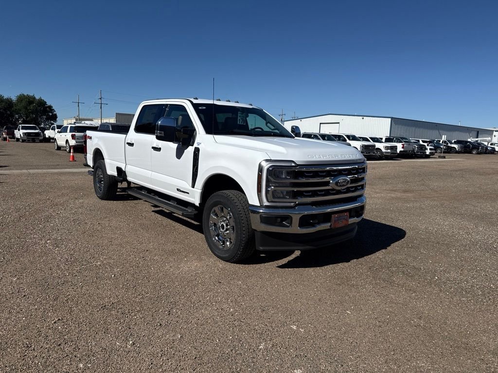 New 2026 Oxford White Ford Lariat image 9
